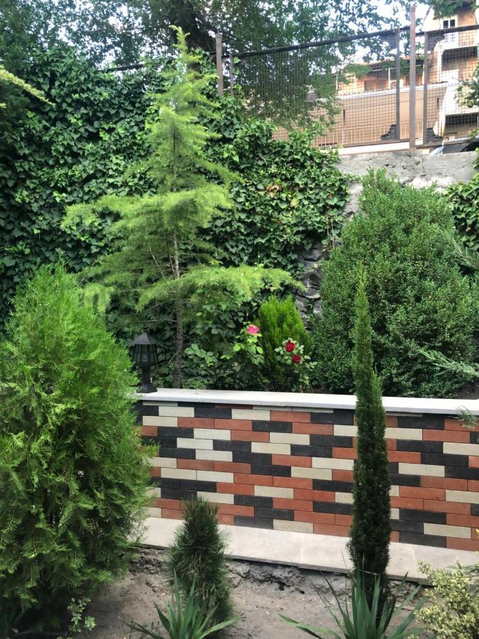 Karen'S Dom & Terrace Yerevan Exterior foto